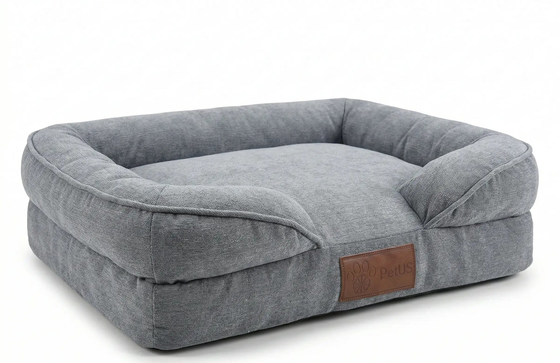 Cama para perro marca PetUs color gris Oxford fabricada en mezclilla premium ultra resistente.
