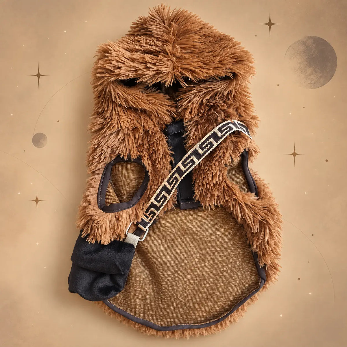 Disfraz de Chewbacca para perro en color café, con diseño de peluche de pelo largo y detalles de personaje