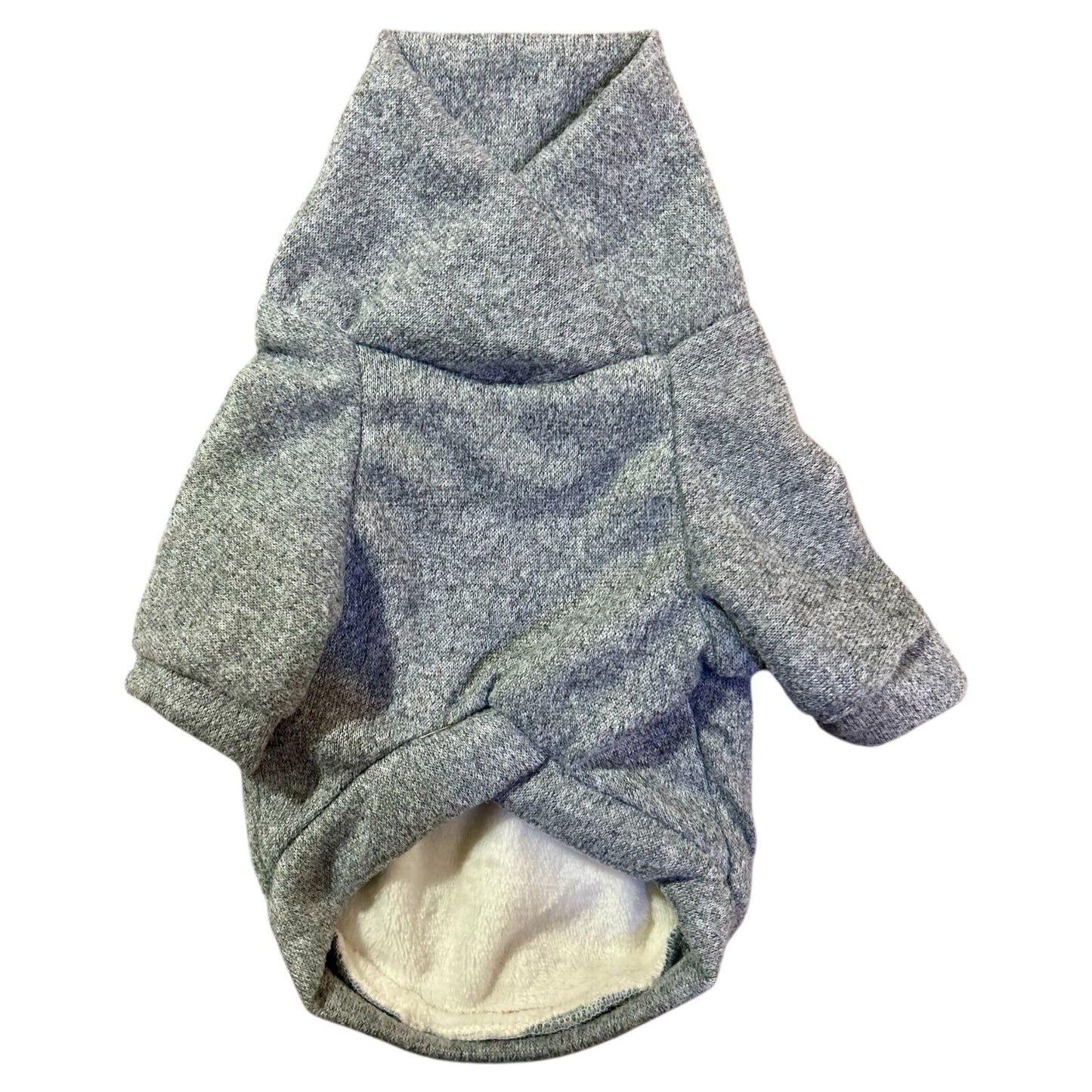 sueter oslo para perro color gris con cuello cruzado y forro afelpado. 
Ideal para el invierno.